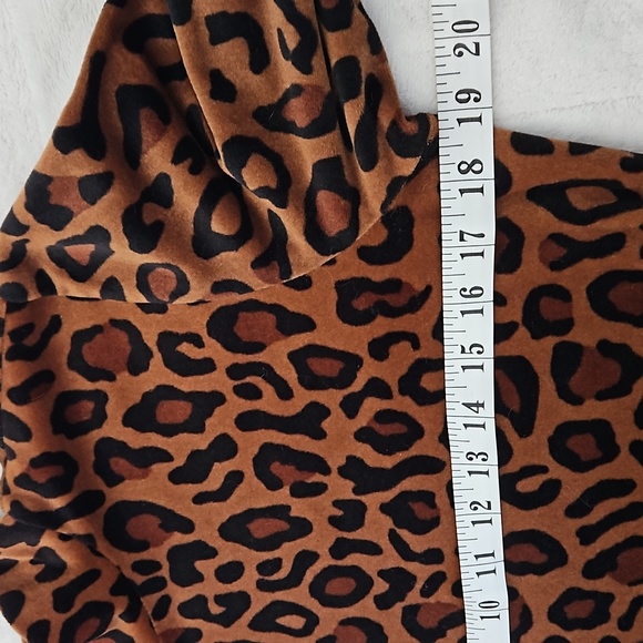 Leopard Print Velour Long Sleeve Mockneck Shirt (Together Brand), Size 6 - Picture 10 of 11